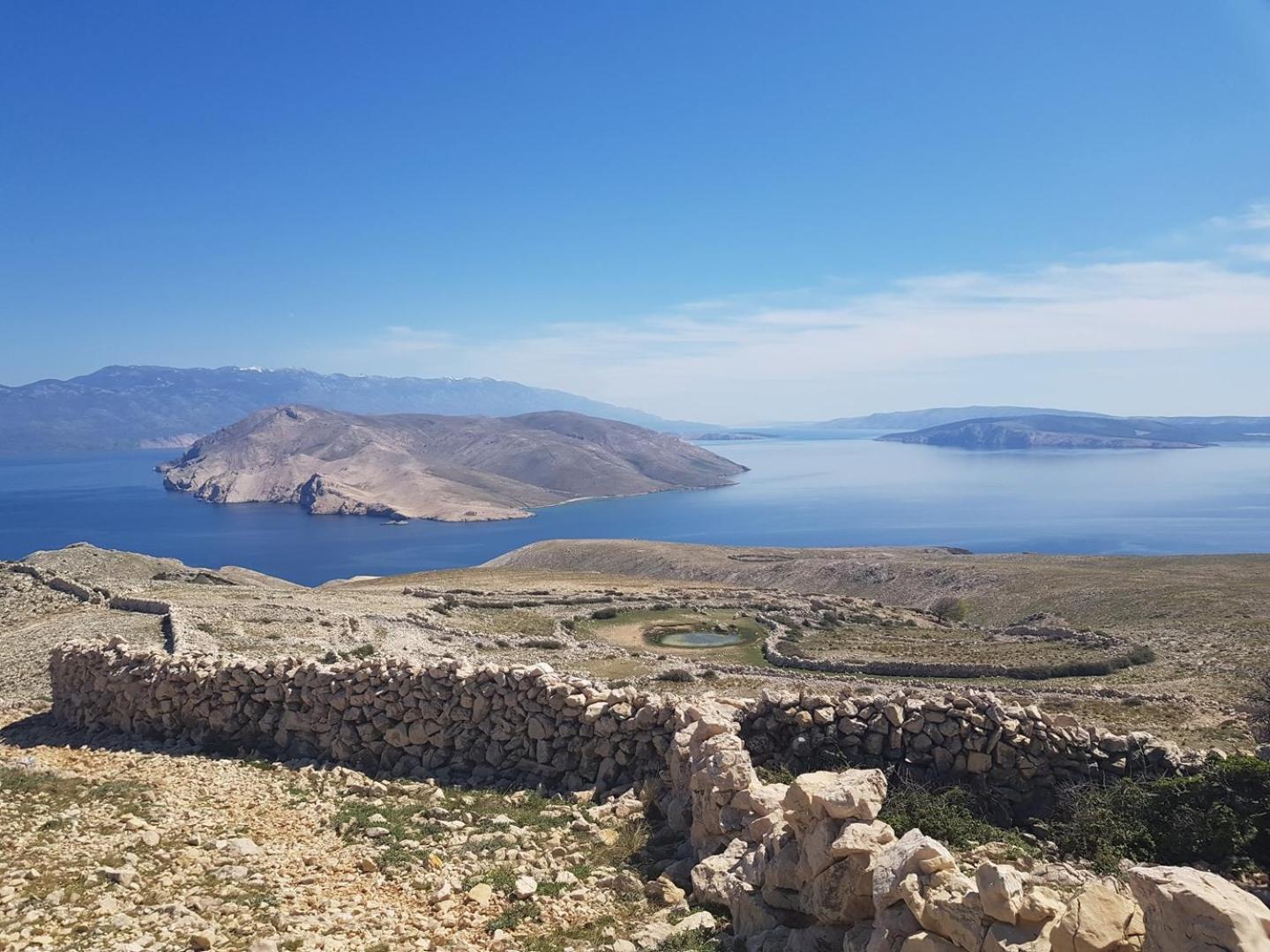 Apartments Karamarko Baška Εξωτερικό φωτογραφία